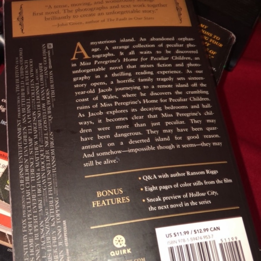 Books - Picture 2 of 6